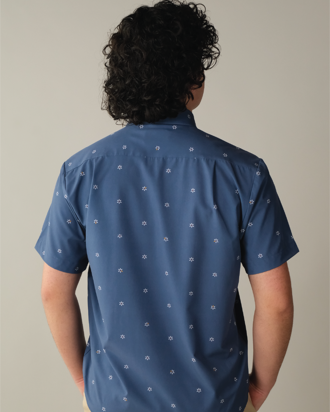 Range Shirt - Navy w/ Swiss Flowers